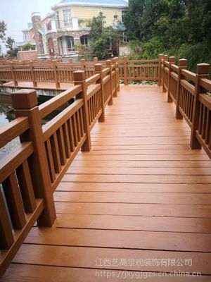 探索江西仿木栏杆产业与设计应用 从1.5米登山栏到1.8米仿藤护栏的视觉与市场解析